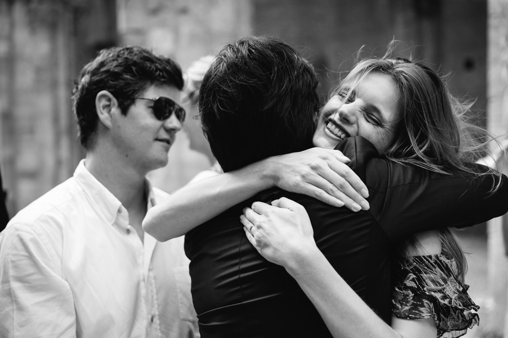 Best Wedding Photographer - Emotions AbbraccioPersone ReportageNozzeMilano