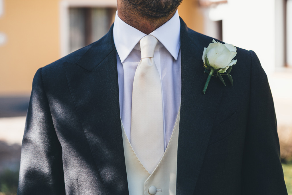 Fotografo Matrimonio Pavia Alcuni dettagli del completo di Federico