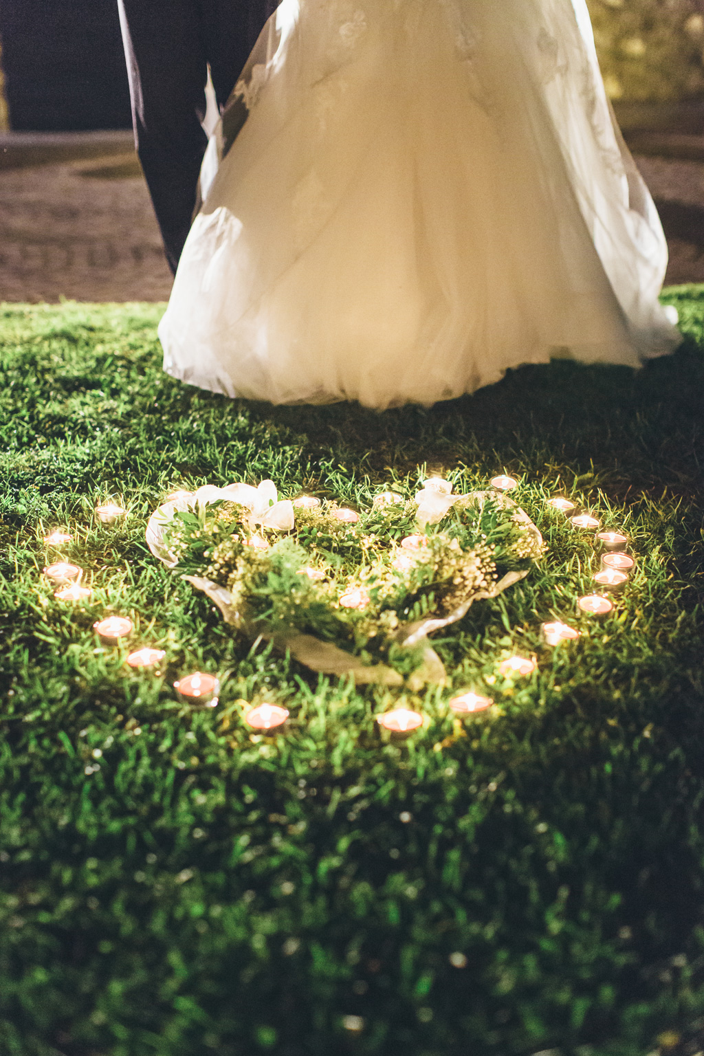 Le candele formano un cuore