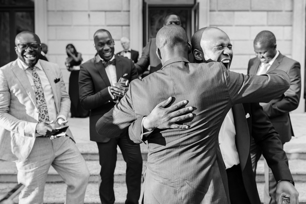 Fotografo Matrimonio Villa Erba I testimoni vivono un momento di festa immortalato da Alessandro Della Savia, fotografo di Milano