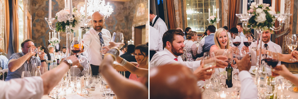 Gli invitati brindano e augurano un futuro roseo agli sposi
