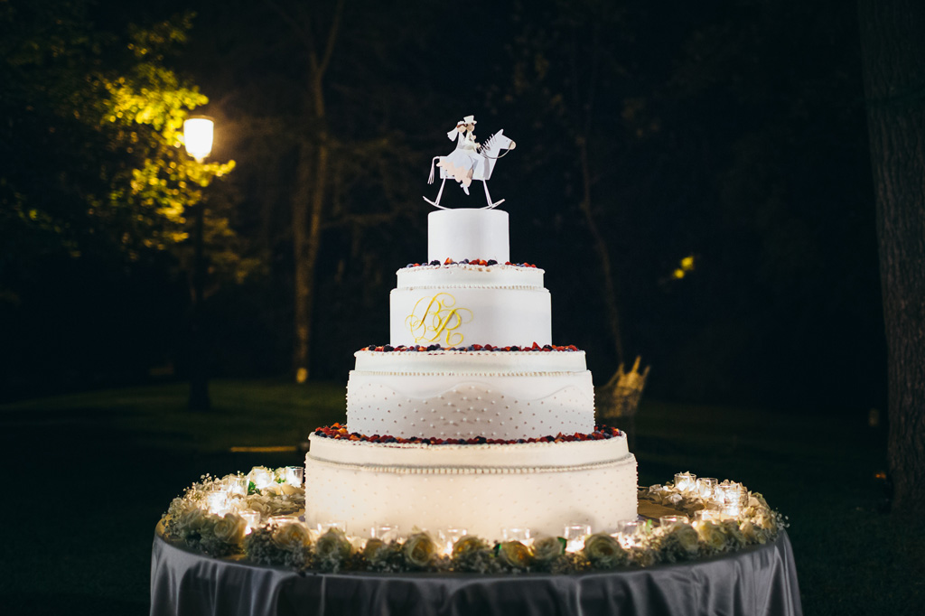Fotografo Matrimonio Villa Caroli Zanchi La splendida torta nunziale del ricevimento