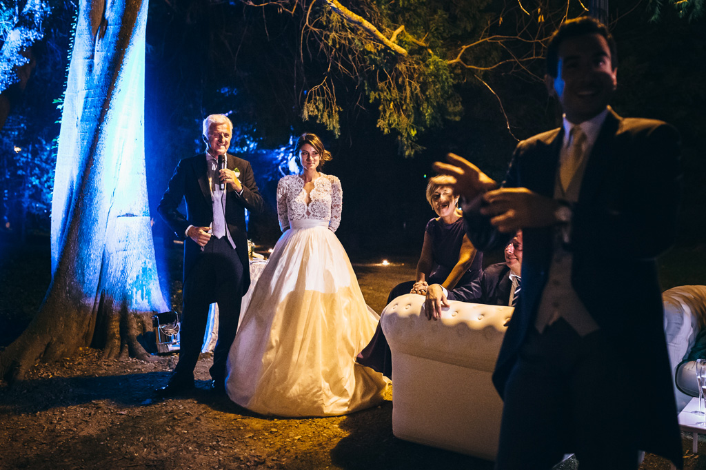 Fotografo Matrimonio Villa Caroli Zanchi Il padre enuncia un di scorso per gli sposi