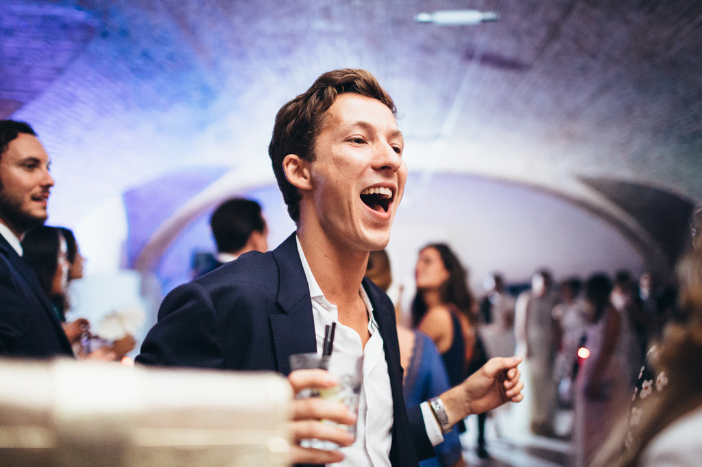 Fotografo Matrimonio Villa Caroli Zanchi Gli invitati si scatenano durante la festa