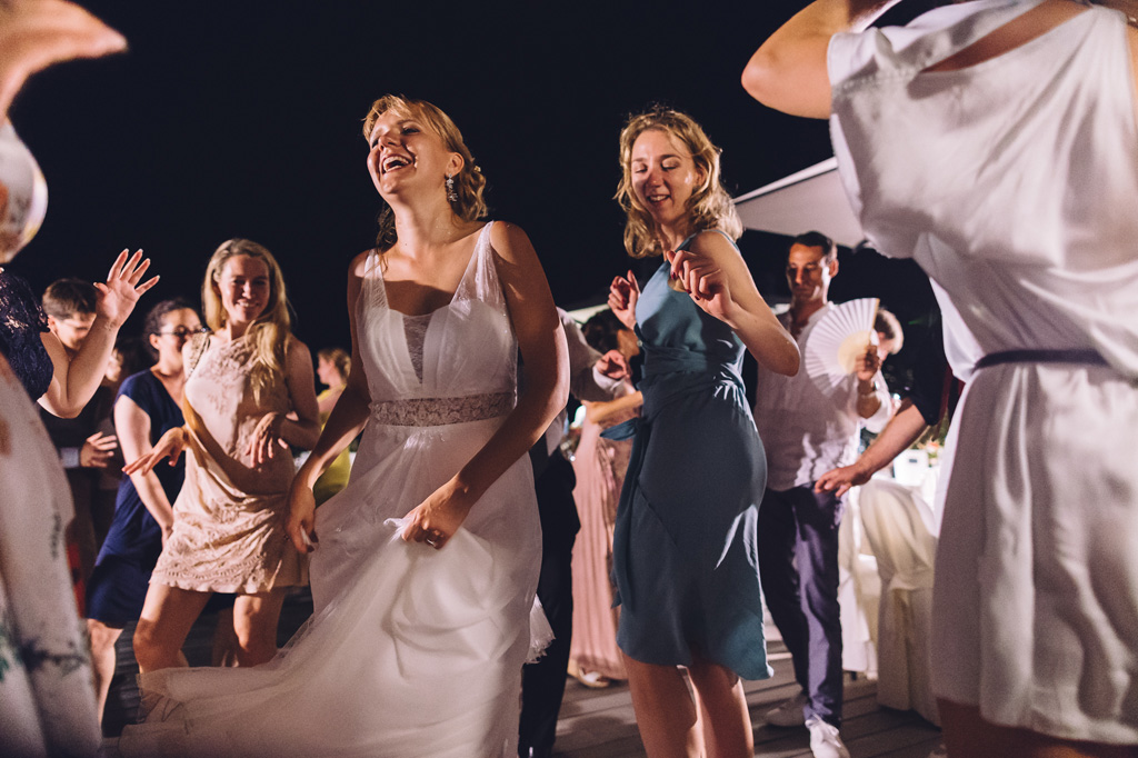 Fotografo Matrimonio Langhe Le danze si protraggono fino a tarda serata