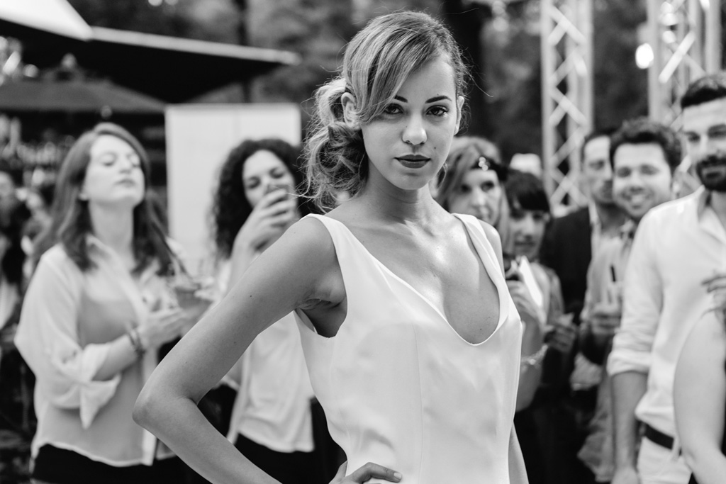 Evento Just Cavalli L'espressione accattivante di una modella durante l'evento di moda organizzato da Just Cavaall
