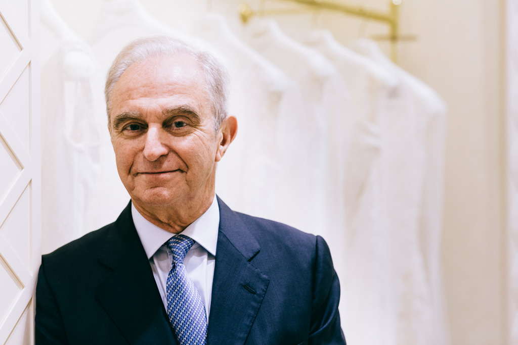 Inaugurazione Store Pronovias Un ritratto d Alberto Palatchi