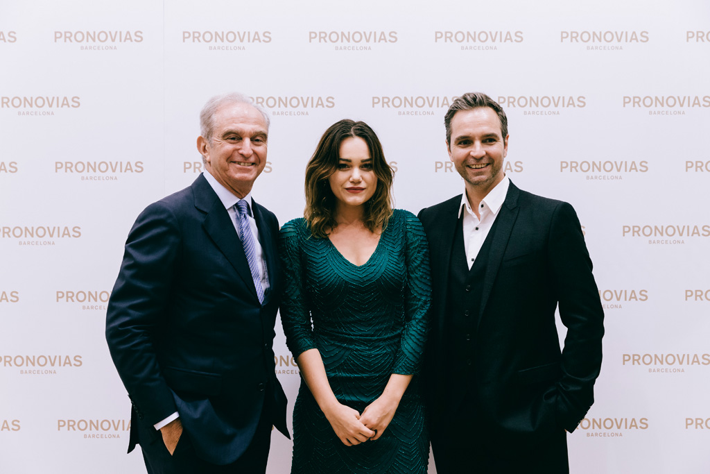 Inaugurazione Store Pronovias Alberto Palatchi posa