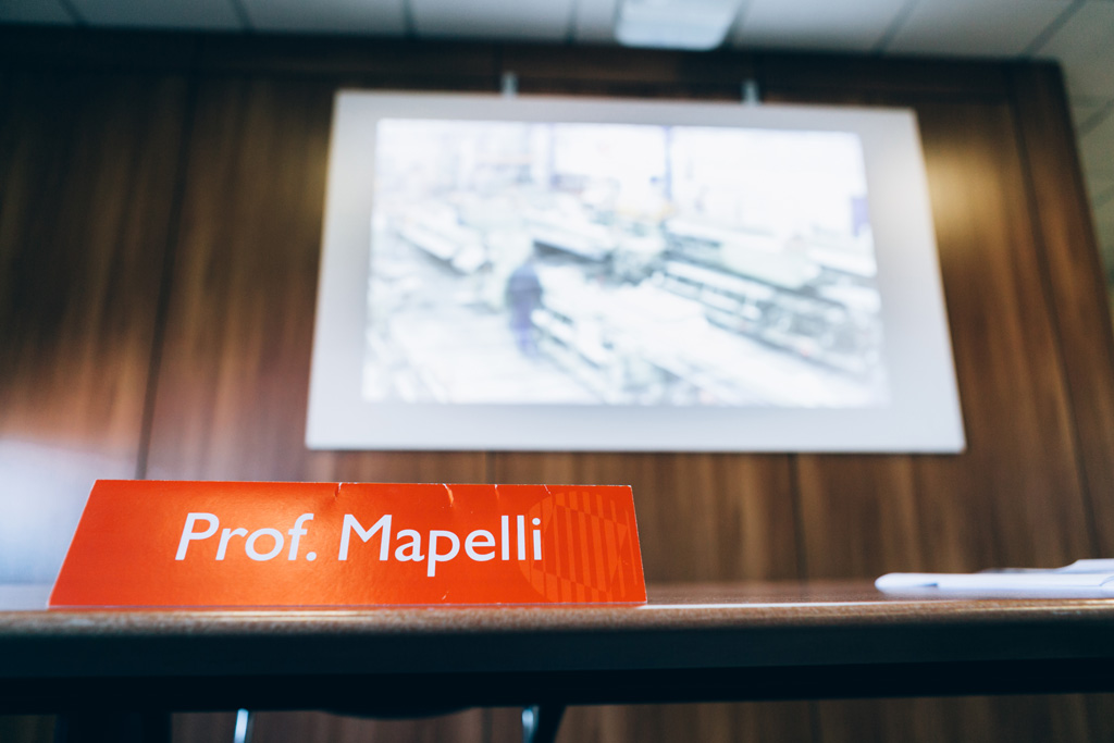 Eure Inox Il professore Mapelli espone per il workshop presso la ditta Enox