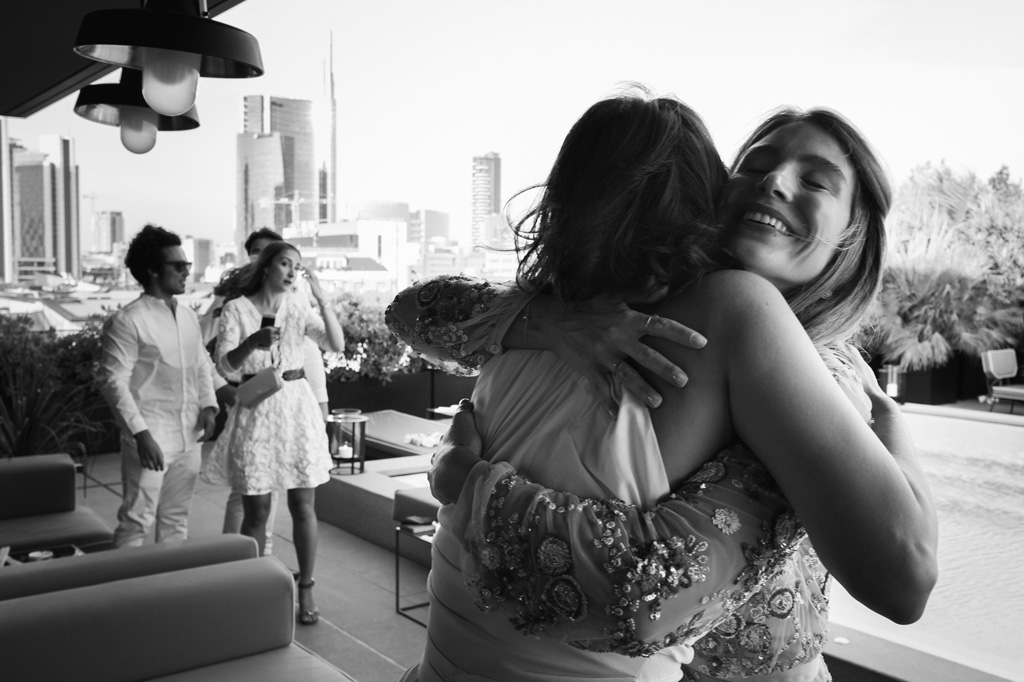 fotografo matrimonio milano ceresio festa piscina