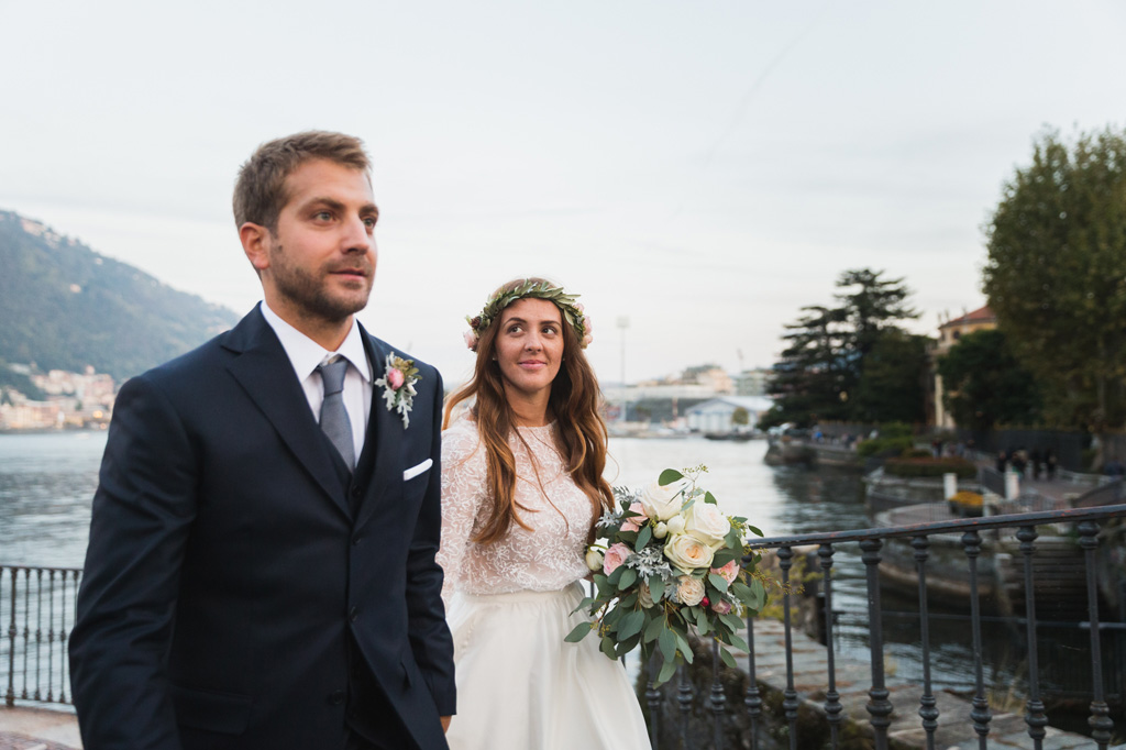 Wedding Photographer Como Lake Gli sposi si dirigono verso il ricevimento