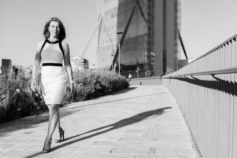 fotografo ritratto professionale business milano city life