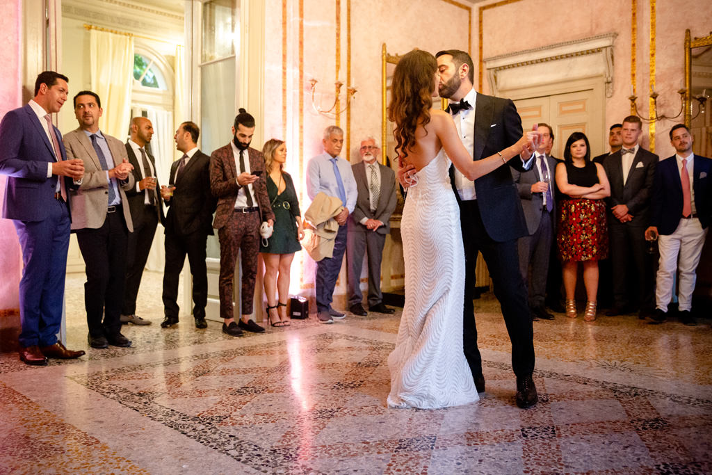 Fotografo Matrimonio Lago di Como Hilton Villa Parravicini Revel Il primo ballo degli sposi