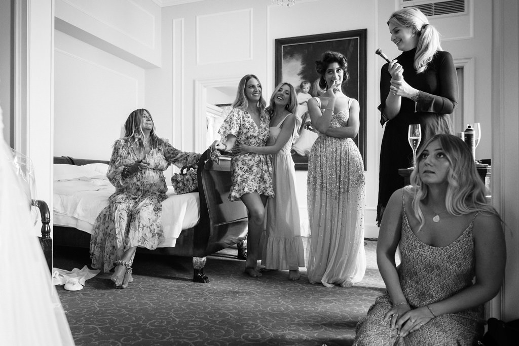 Wedding Photographer Como Lake Villa Pizzo Villa d'Este Le amiche della sposa a Villa D'Este