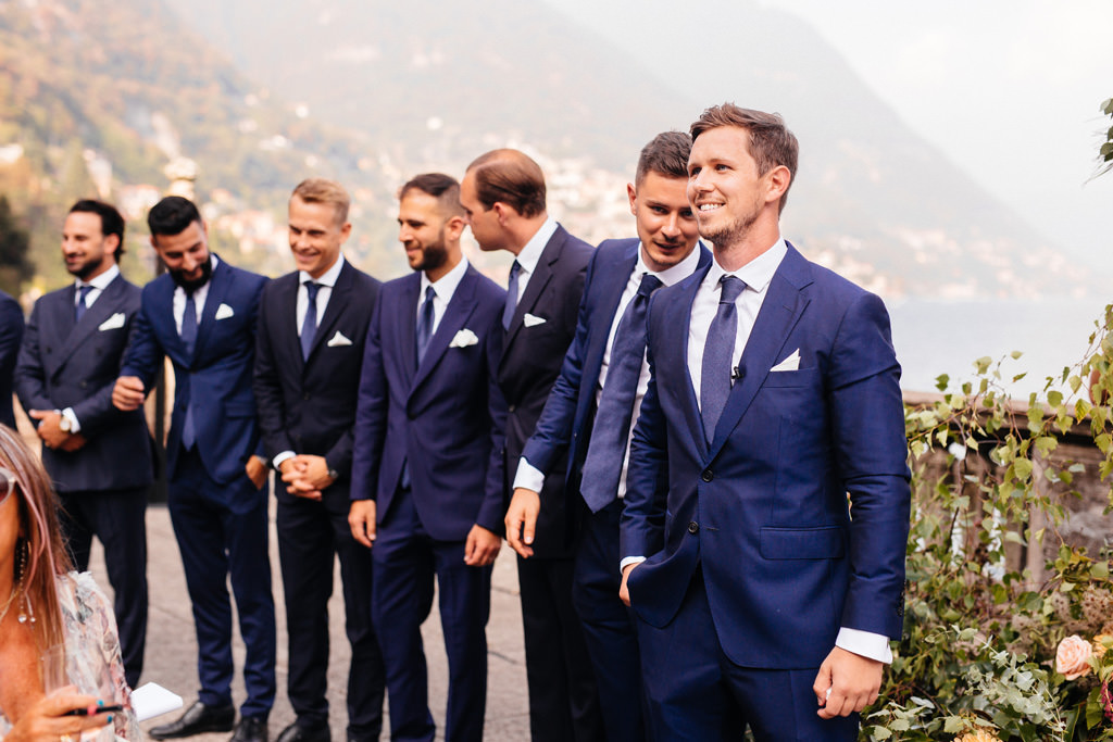 Wedding Photographer Como Lake Villa Pizzo Villa d'Este Lo sposo e i testimoni aspettano Indigo