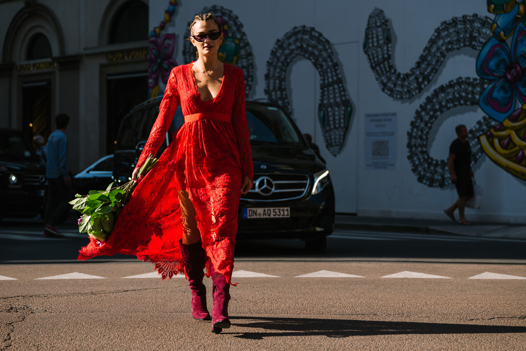 fotografo ritratto moda street milano tosca blu