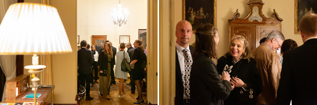 Fotografo Cena Aziendale Milano EUGA Villa Necchi Campiglio Gli ospiti attendono di entrare nella sala per cominciare la cena di Gala