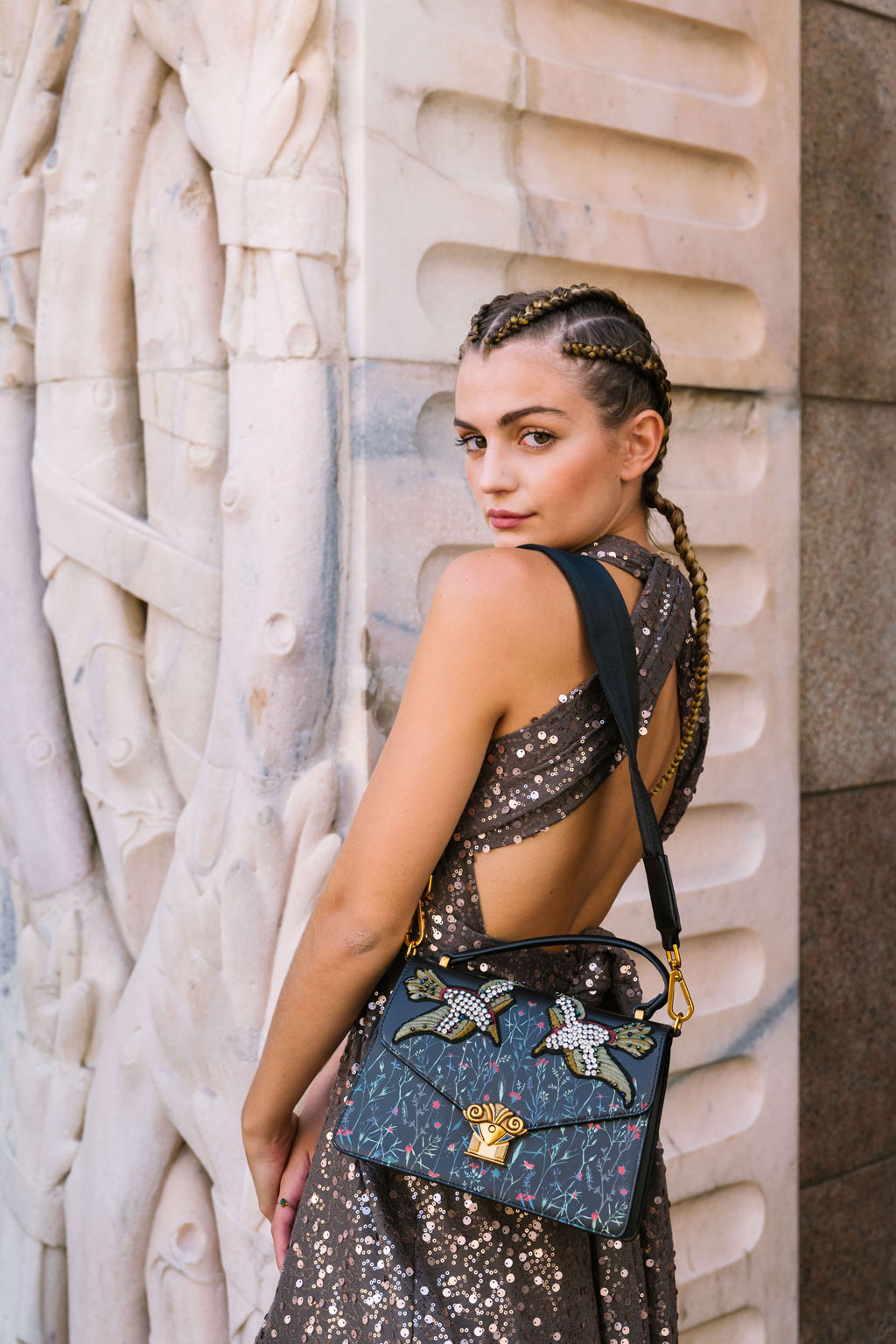 fotografo ritratto moda street milano tosca blu