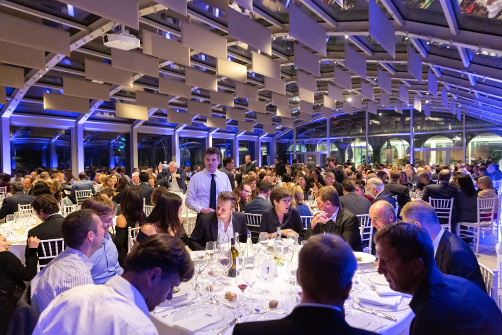 Fotografo Cena Aziendale Milano EUGA Villa Necchi Campiglio Il banchetto di gala è iniziato nella location di Villa Necchi Campiglio