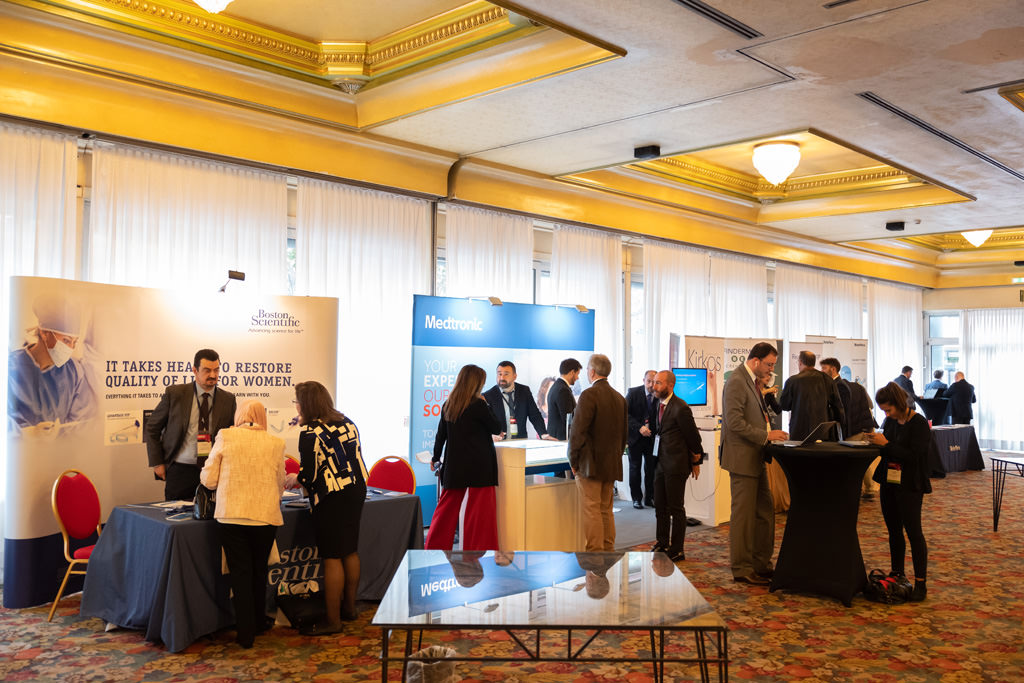 Fotografo Congresso Conferenza Milano EUGA Marriott Hotel Una panoramica degli stand