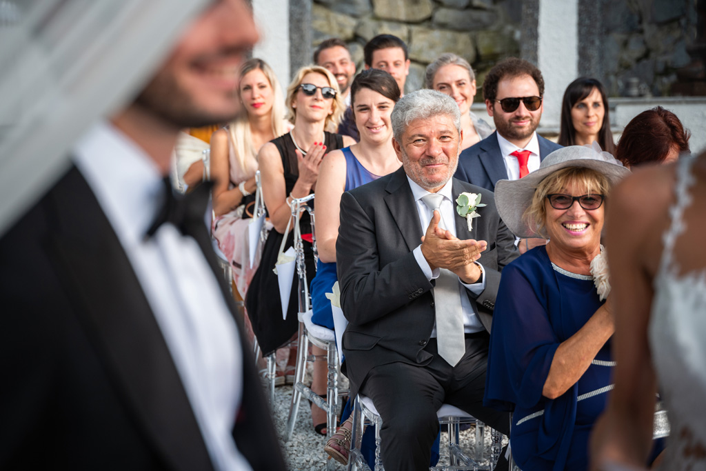 Fotografo Matrimonio Lago di Como Casta Diva Mandarin Il papà della sposa si commuove durante la cerimonia