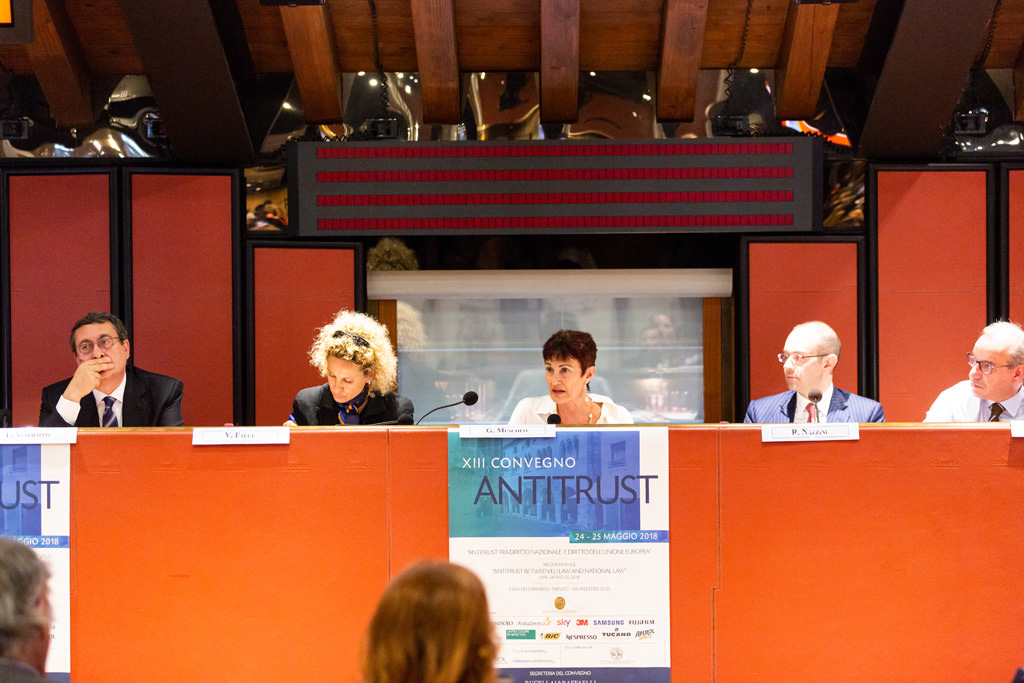 Fotografo Congresso Antitrust Treviso Casa Dei Carraresi I conferenzieri enunciano