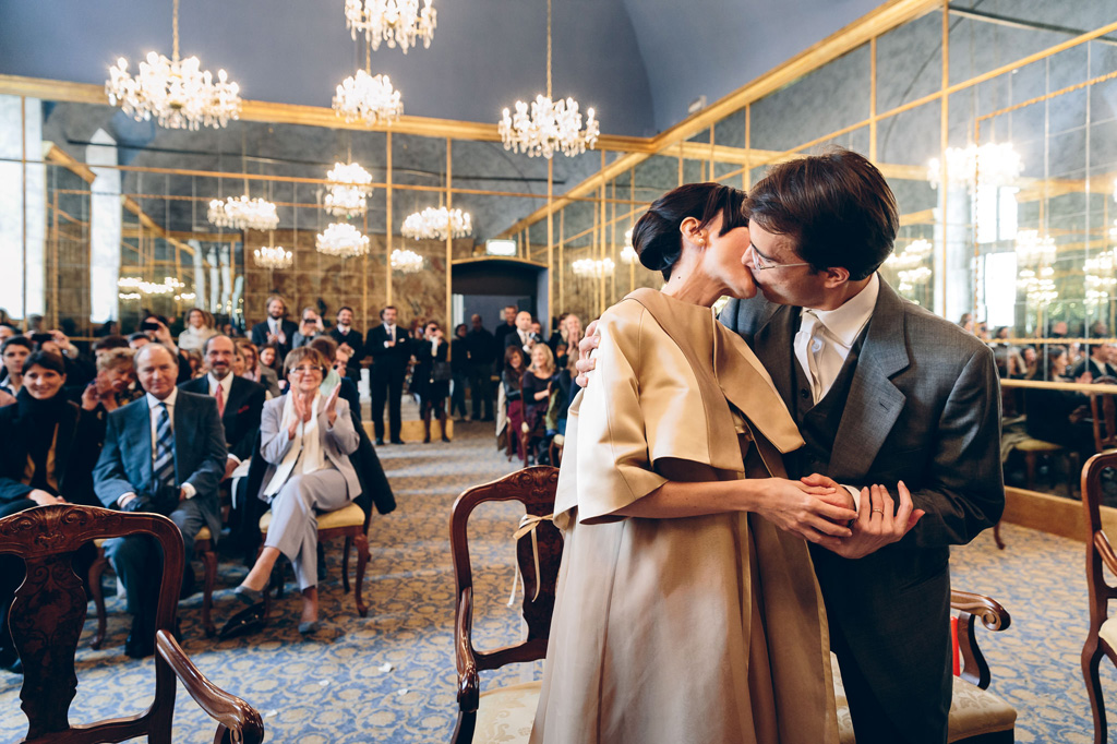 Fotografo Matrimonio Palazzo Reale Milano Foto Bacio Sposi Matrimonio Milano