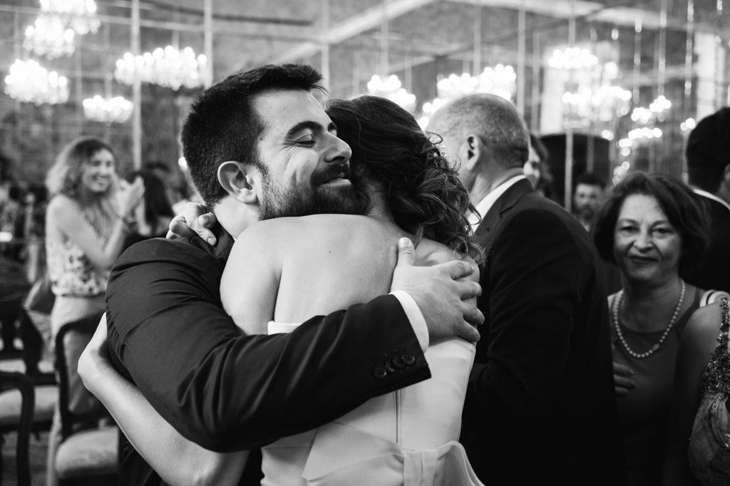 Best Destination Wedding Photographer Emotions Abbraccio FotodiReportageMatrimonioMilano