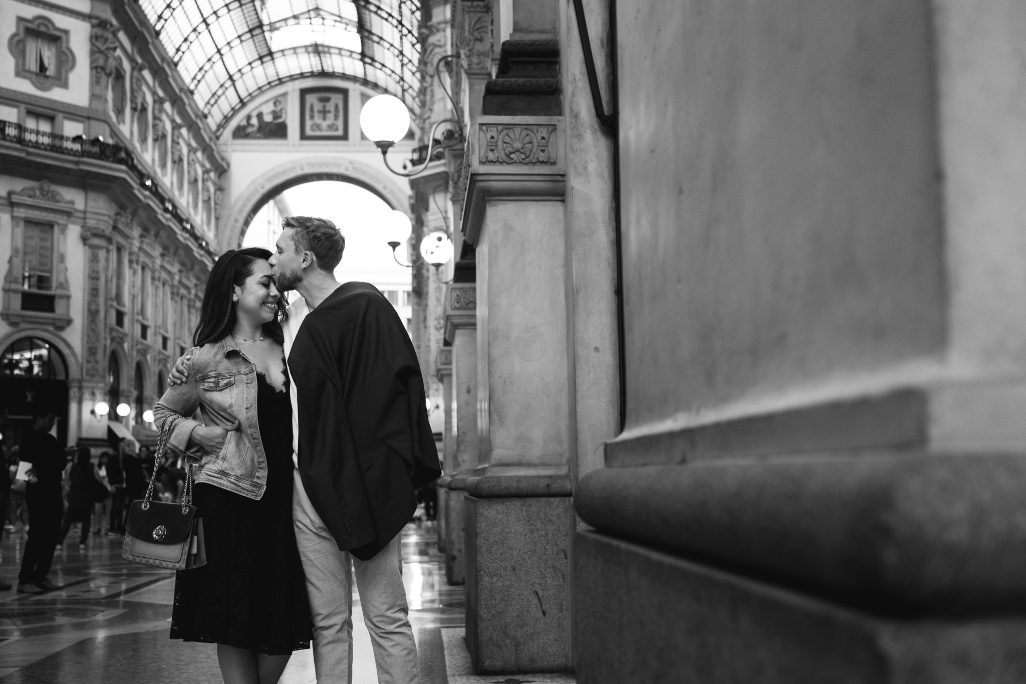 fotografo ritratto coppia milano duomo