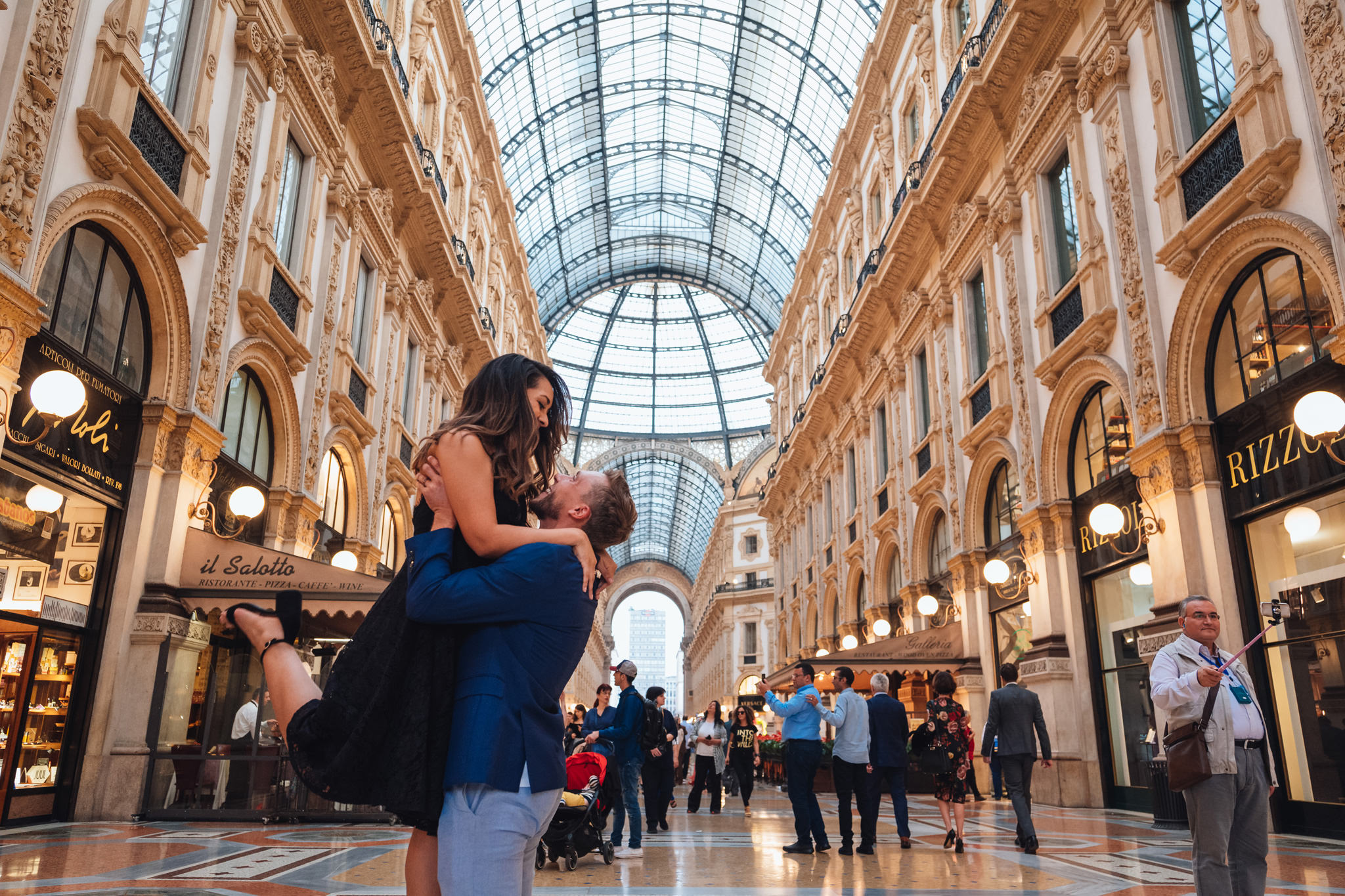 fotografo ritratto coppia milano duomo