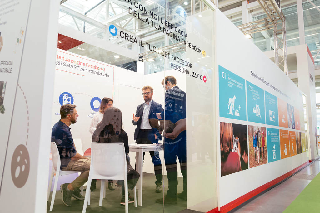 fotografo reportage evento purina zoomark bologna