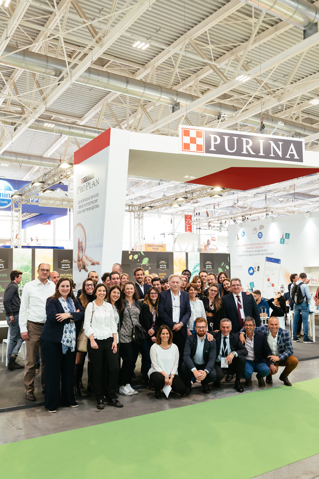 fotografo reportage evento purina zoomark bologna