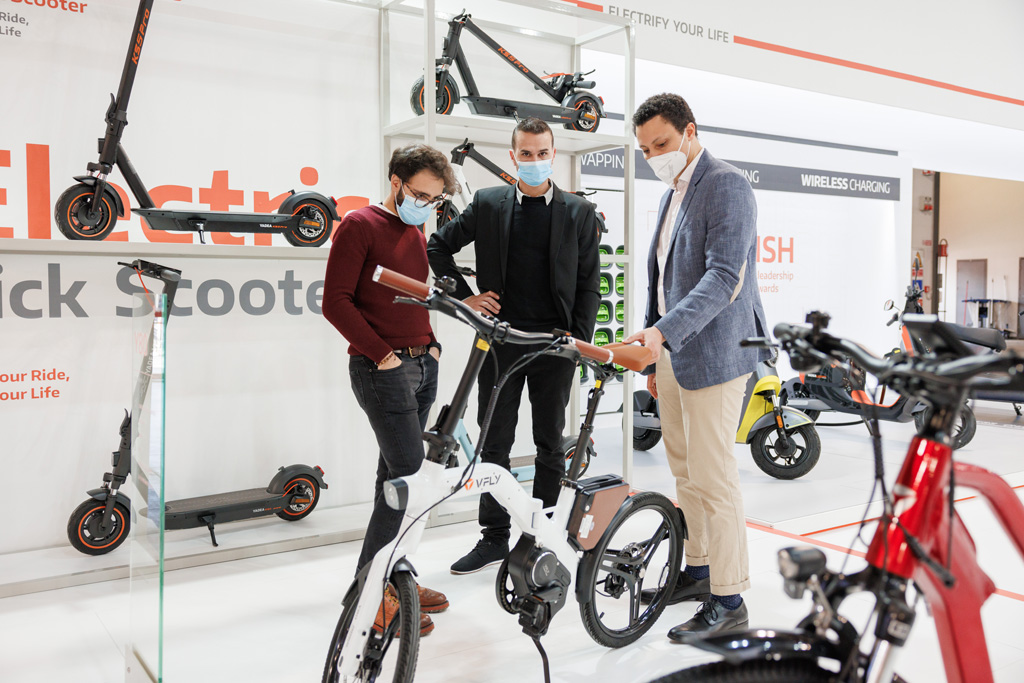 fotogrfo stand fiera milano eicma