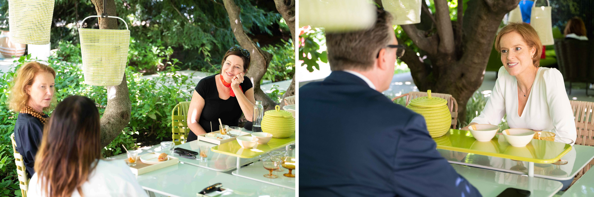 Fotografo Architettura Paola Lenti Paola Lenti insieme a persone durante un'intervista allo showroom