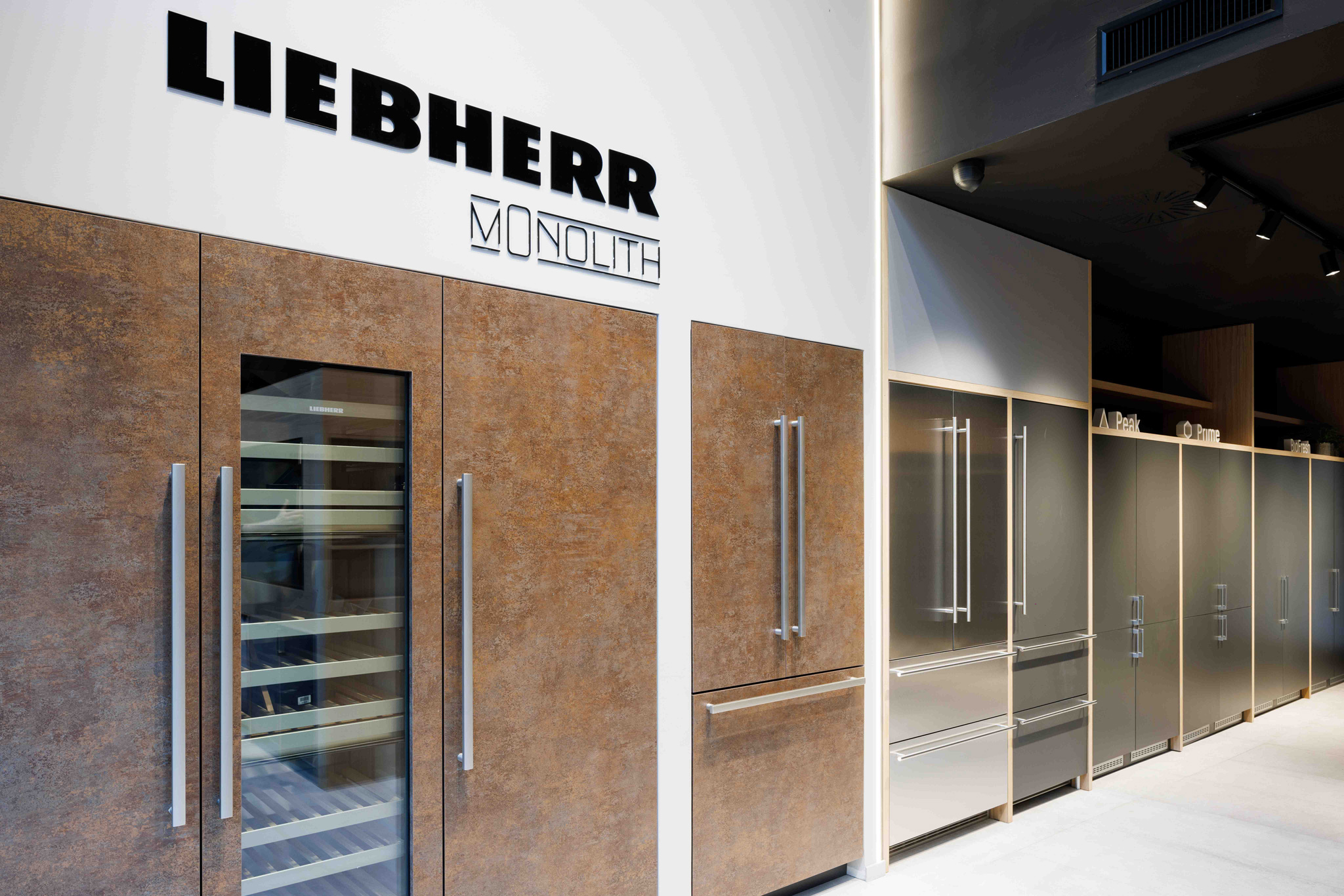 Fotografo Architettura Showroom Elettrodomestici in showroom