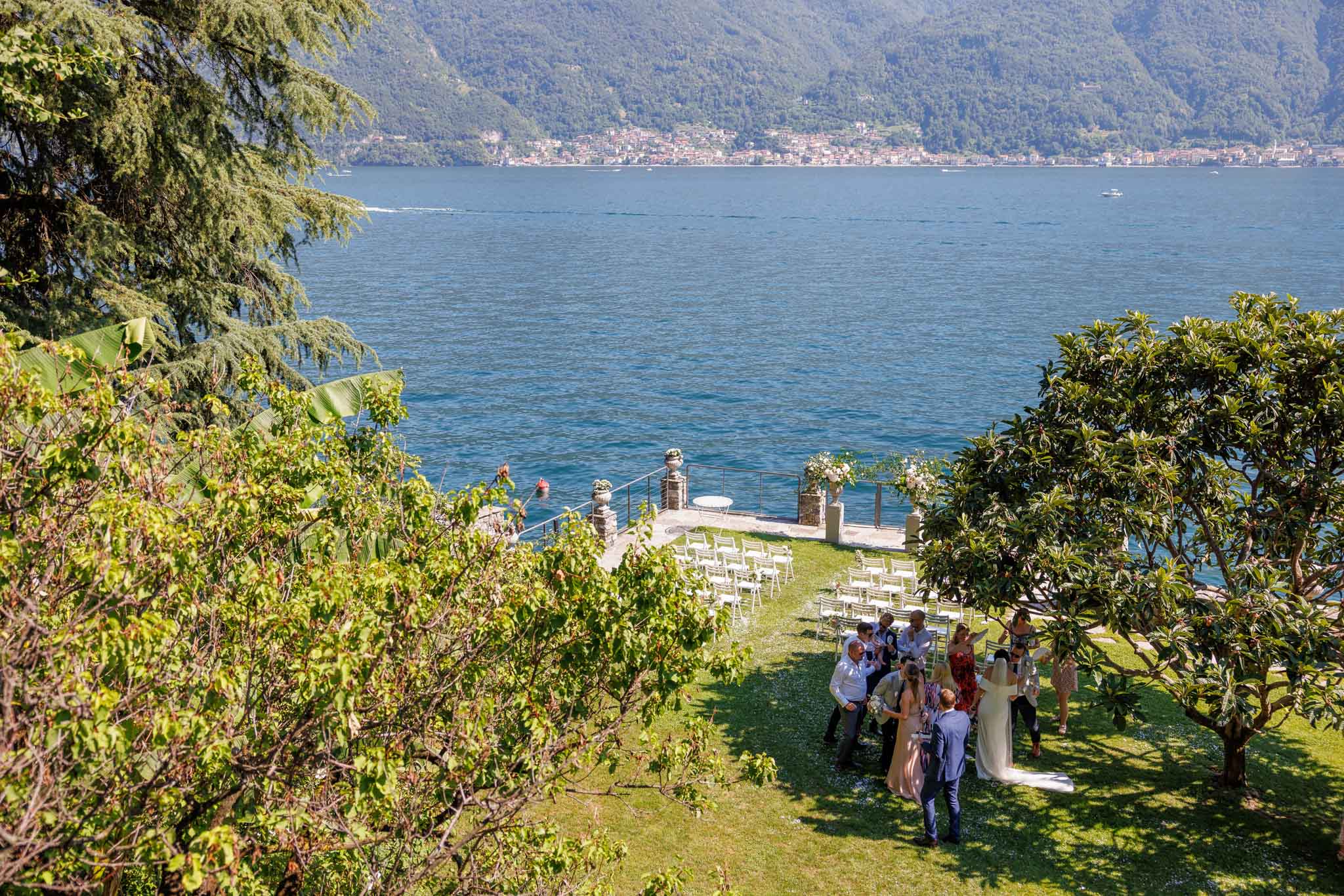 Destination Wedding Photographer Como Scenario del matrimonio sul lago di Como
