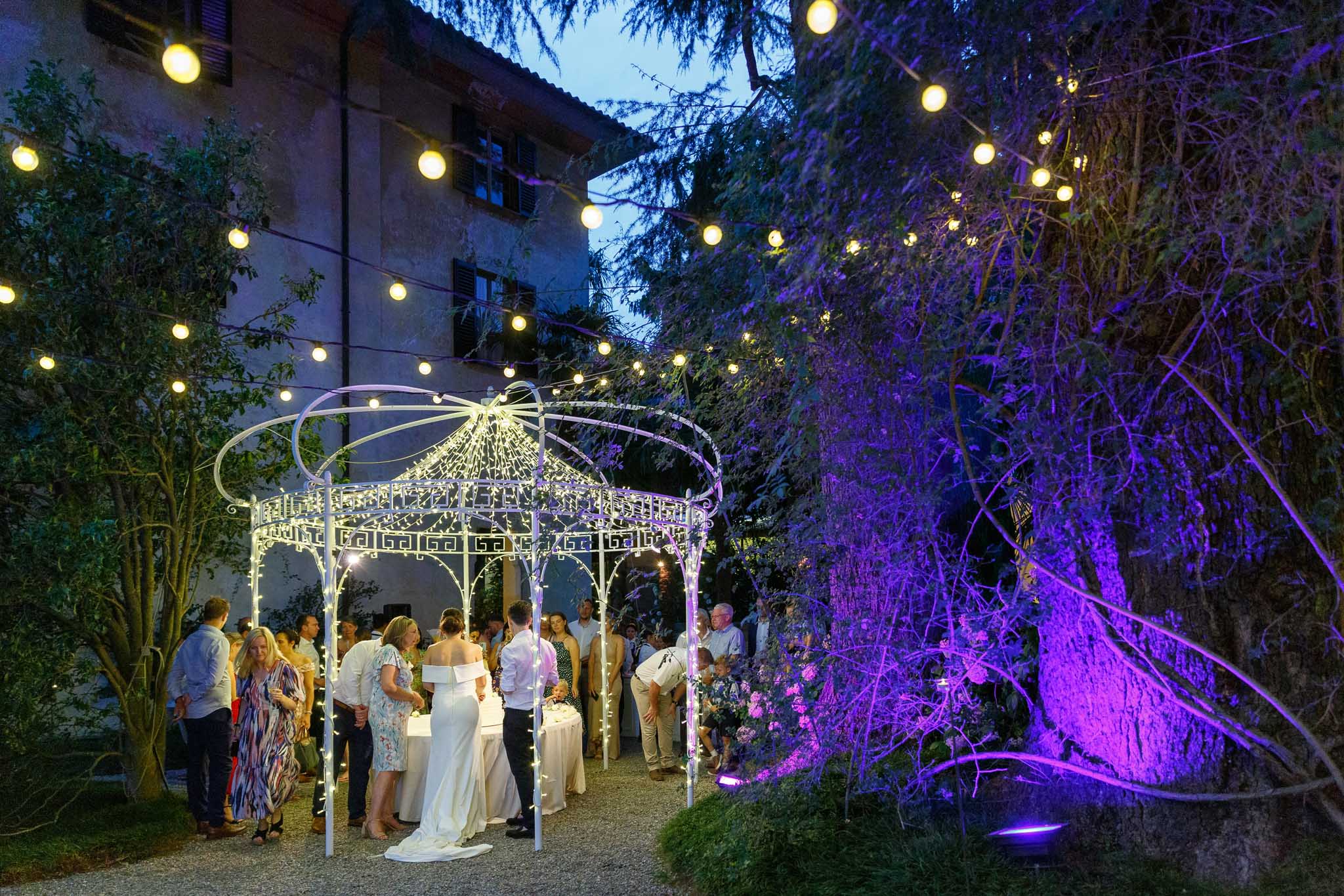 Destination Wedding Photographer Como Scenario di un matrimonio in una villa sul lago di Como