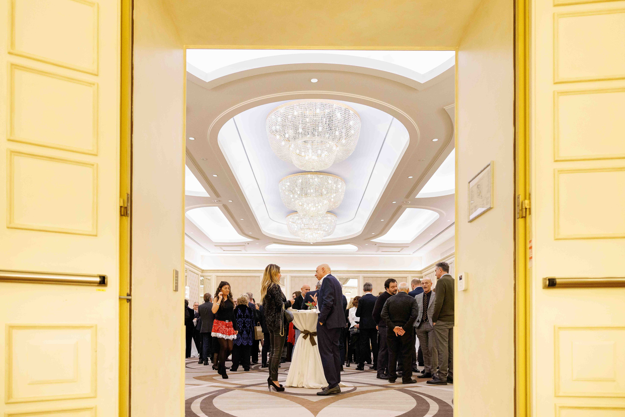 Foto evento business upiveb Entrata alla sala per l'aperitivo durante evento upiveb all'hotel principe di savoia a Milano