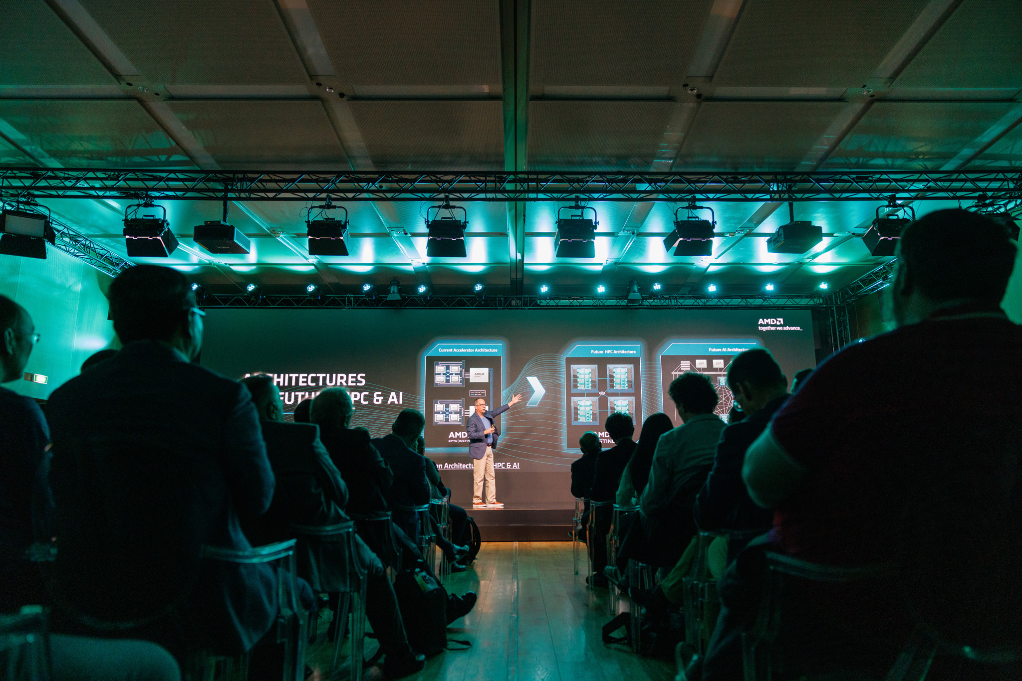 foto evento AMD foto degli spettatori all'evento amd