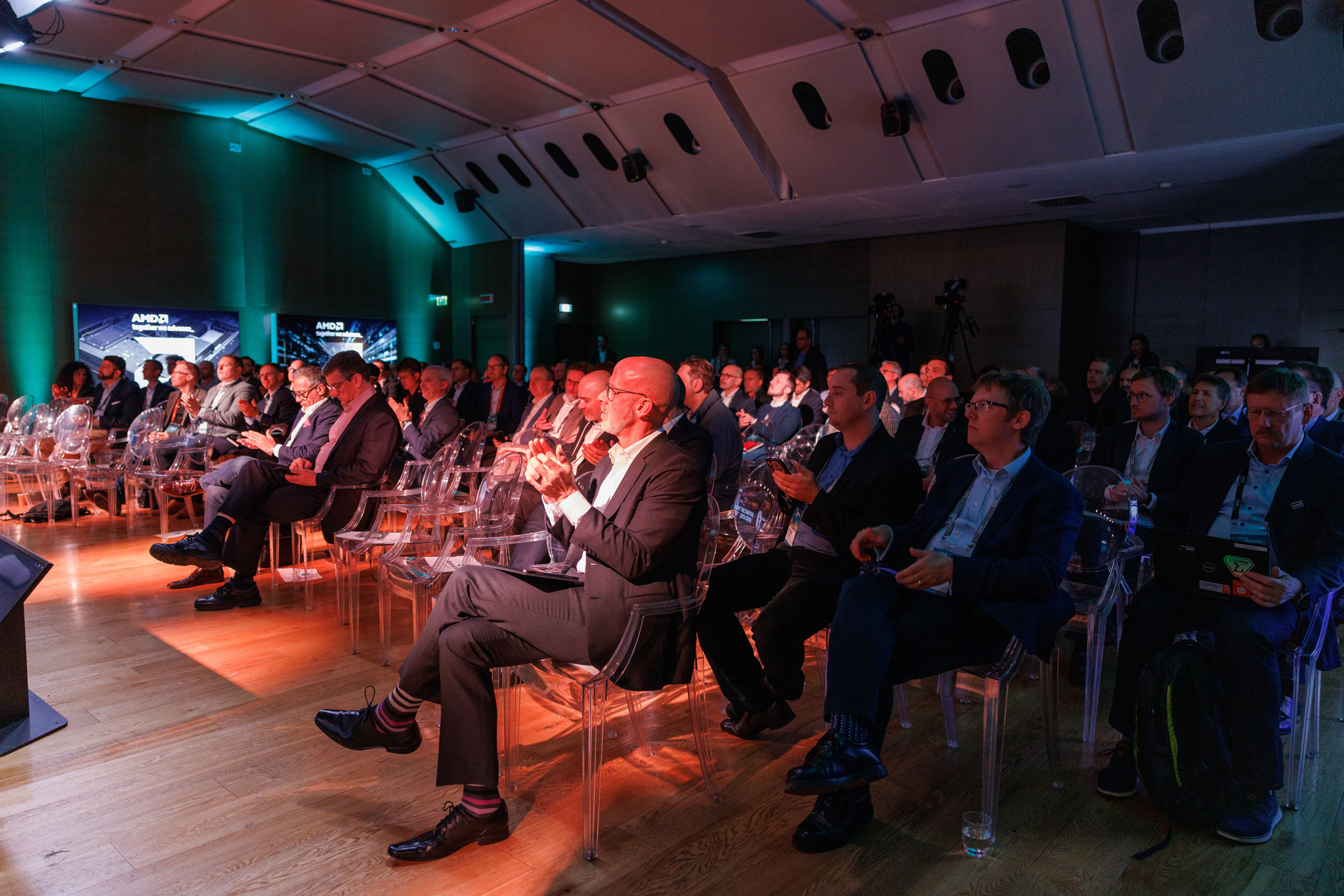 foto evento AMD foto degli spettatori all'evento amd