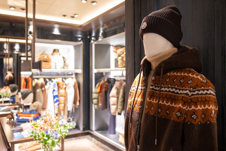 002-Evento-Moncler Private sale esclusiva Moncler evento business luxury