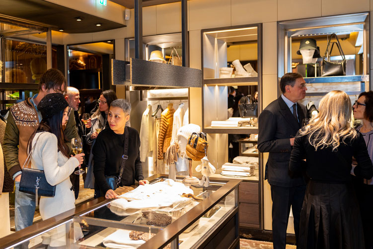 009-Evento-Moncler Private sale esclusiva Moncler evento business luxury