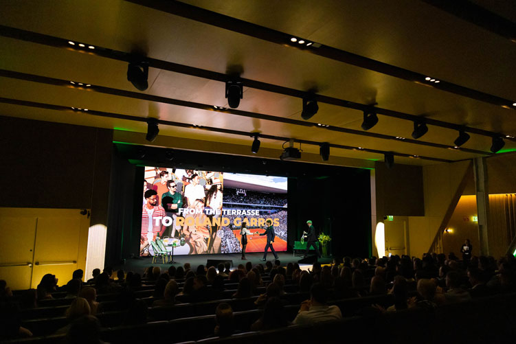 eventbusinessphotography-perrier Evento business Maison Perrier Bologna fondazione MAST