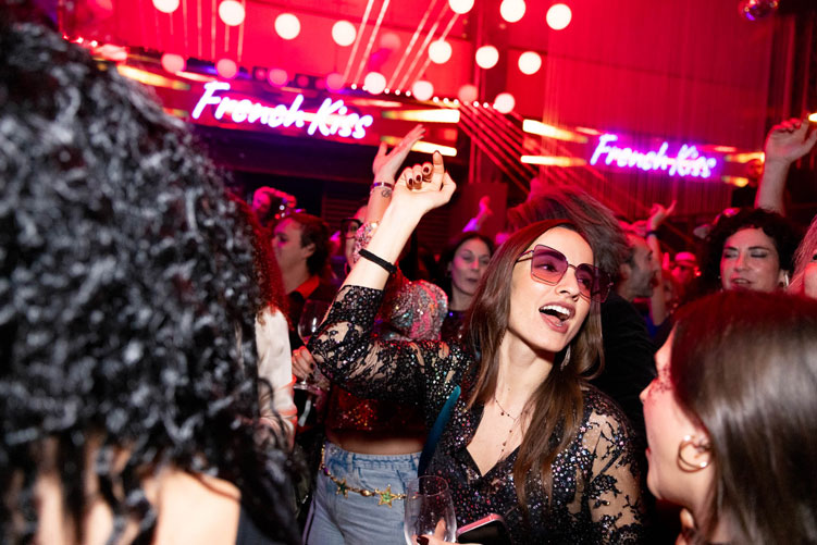 eventbusinessphotography-perrier-party Festa Maison Perrier NUMA Club Bologna French Kiss Party