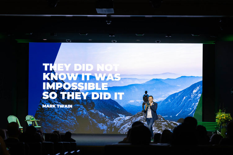 eventbusinessphotography-perrier Evento business Maison Perrier Bologna fondazione MAST