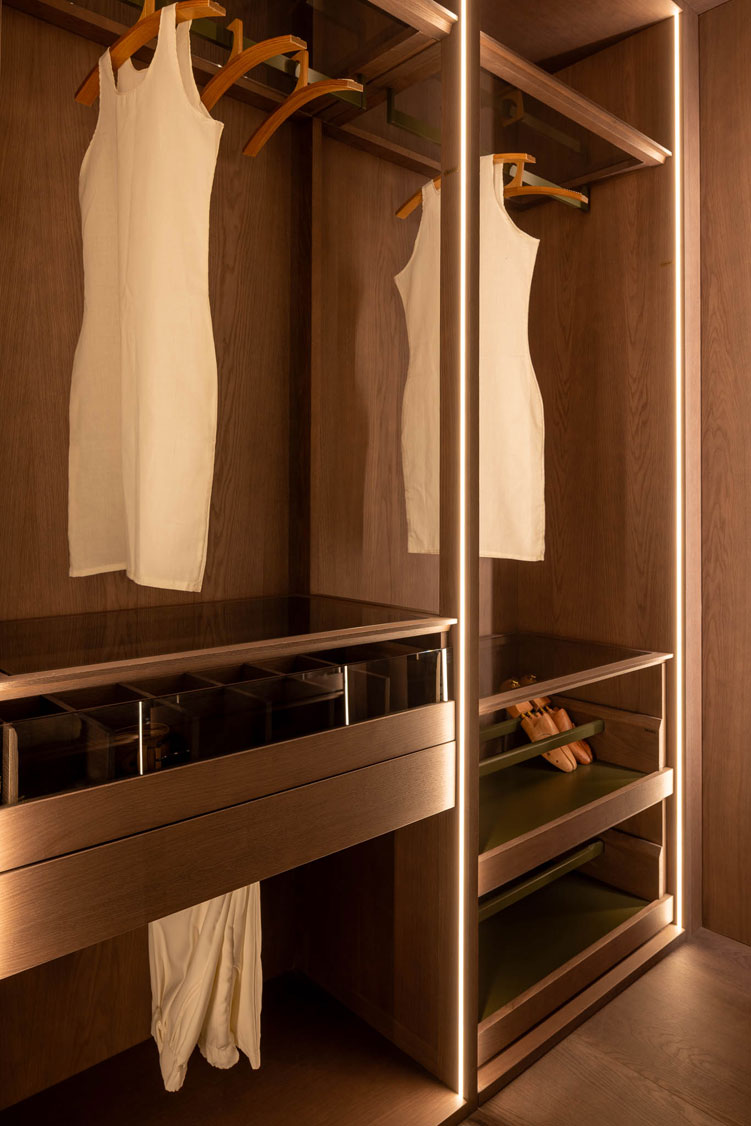 8-Salone-del-Mobile-Uecko-Interiors-Wardrobes