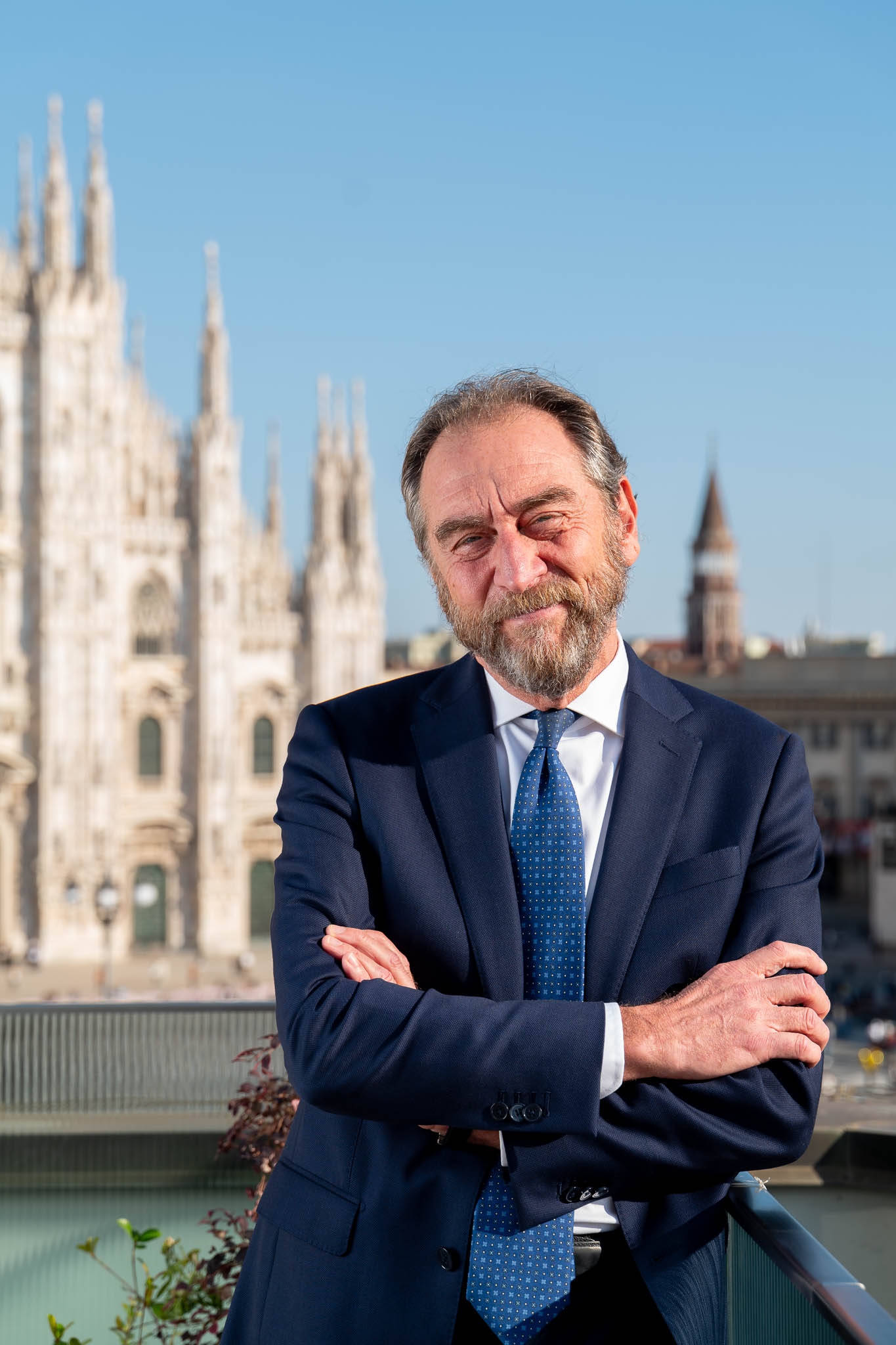 DSV-251001-0448 Ritratto professionista Duomo di Milano centro fotografo di ritratti personal brand