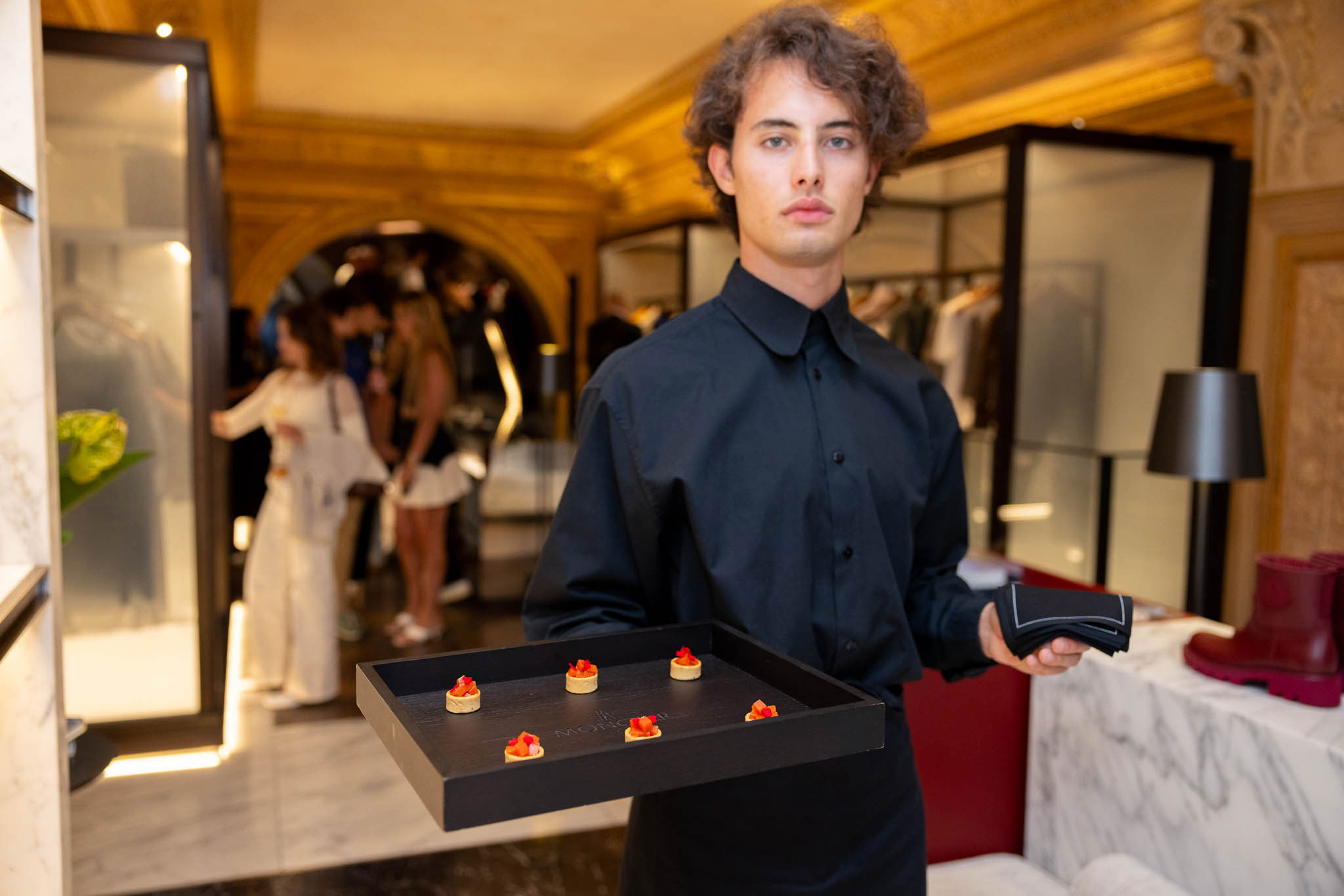 021-Fotografo-evento-esclusivo-luxury Moncler evento esclusivo Galleria Milano party